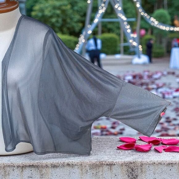 New With Tags Gray MarlaWynne Collection Chiffon Mesh Open Shrug Size Med - Picture 4 of 9